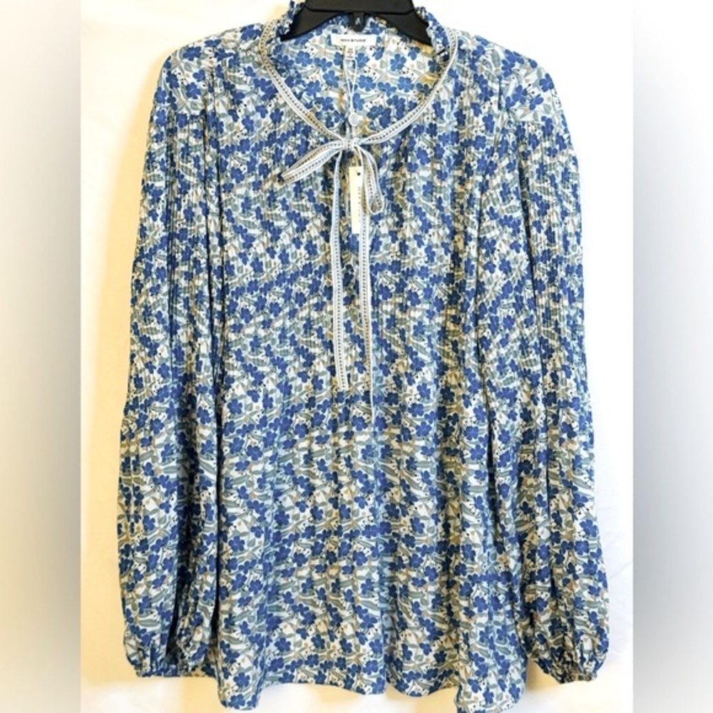 NWT- Max Studio - Sz. 2X - Semi sheer Blue Floral Boho/Peasant Blouse.